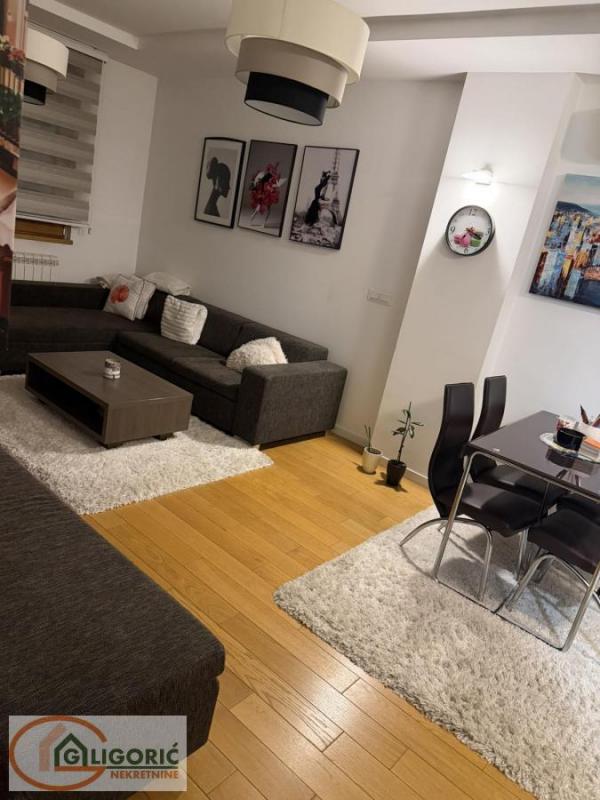 Stan na prodaju u Beogradu, Novi Beograd blok 67A (Belvile), dvosoban, 53m2, cena 339000 evra