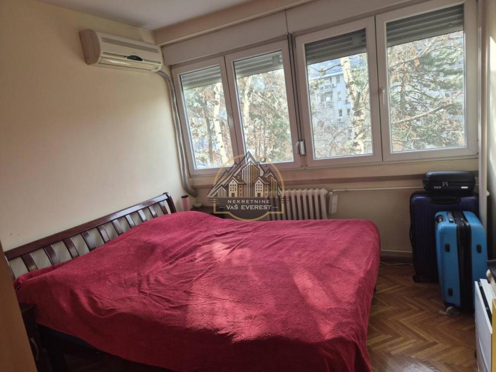 Stan na prodaju u Beogradu, trosoban, 88m2, cena 385000 evra