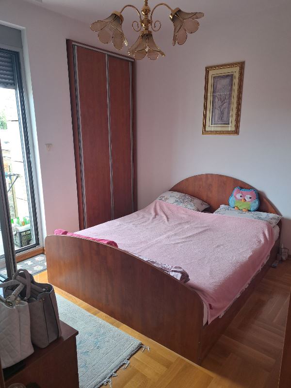 Stan na prodaju u Beogradu, Dimitrija Tucovića, trosoban, 70m2, cena 270000 evra
