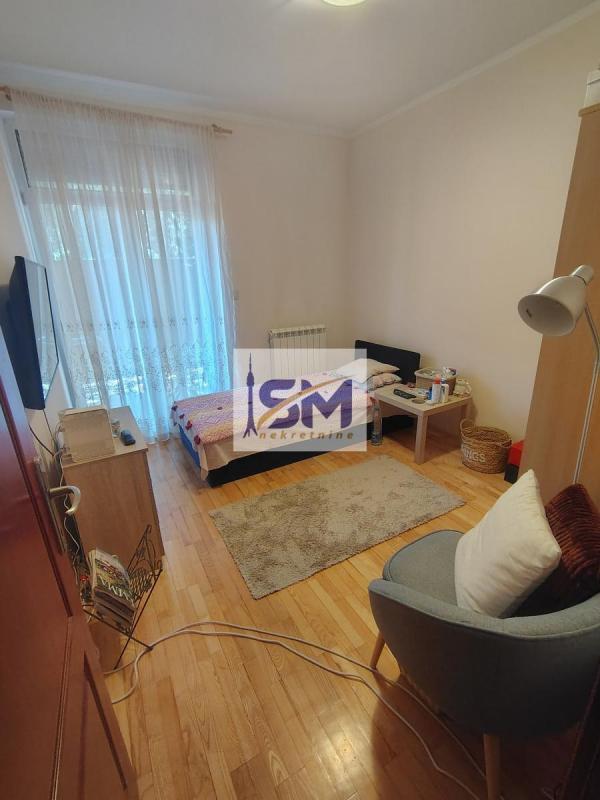 Stan na prodaju u Beogradu, Višnjička banja, dvoiposoban, 55m2, cena 130000 evra
