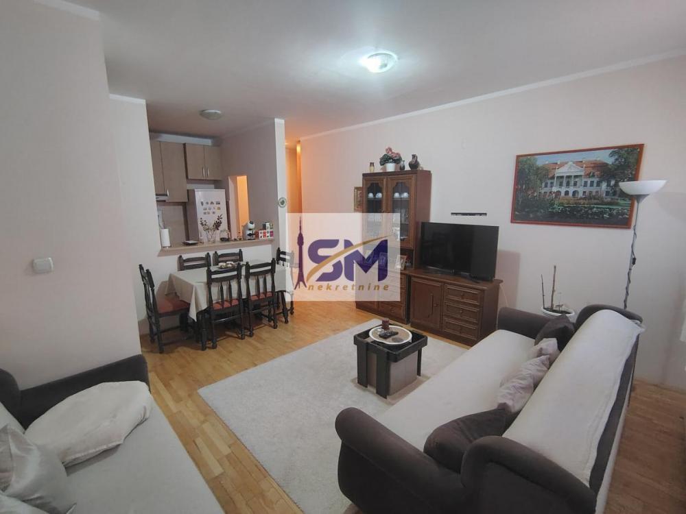 Stan na prodaju u Beogradu, Višnjička banja, dvoiposoban, 55m2, cena 130000 evra