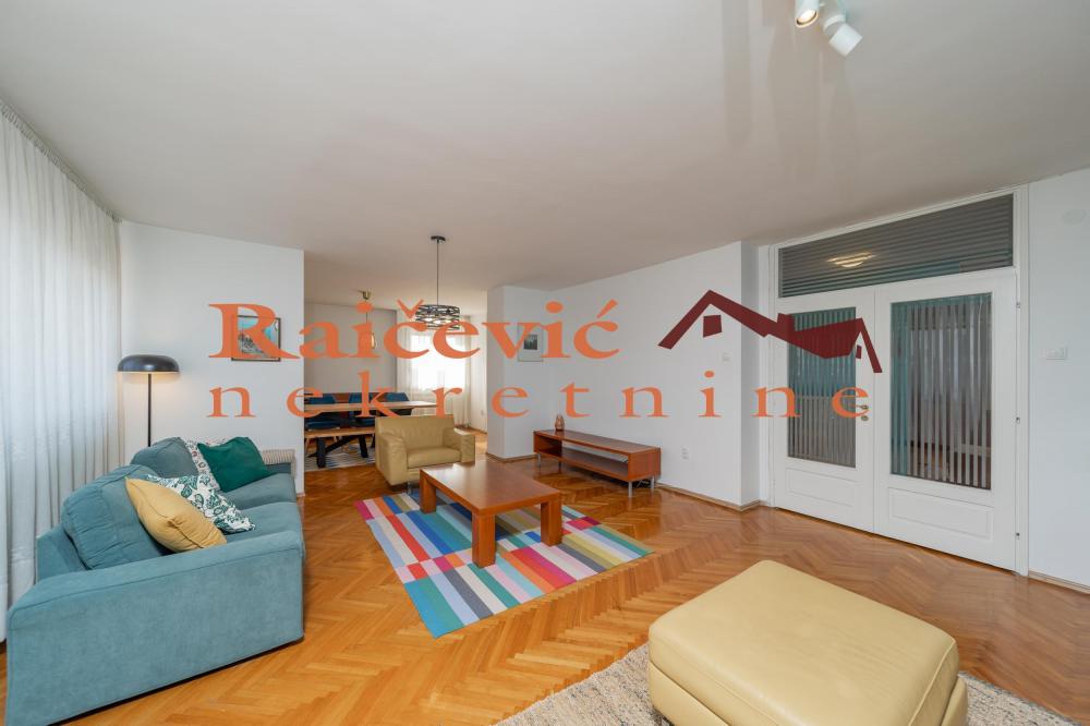 Stan na prodaju u Beogradu, Beograd (centar), trosoban, 108m2, cena 340000 evra