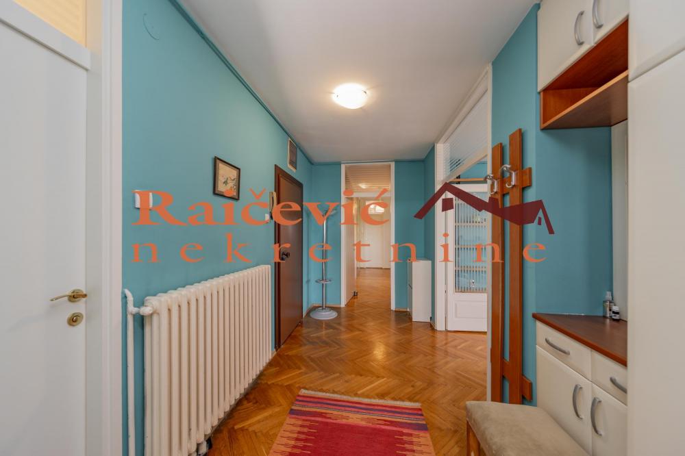 Stan na prodaju u Beogradu, Beograd (centar), trosoban, 108m2, cena 340000 evra
