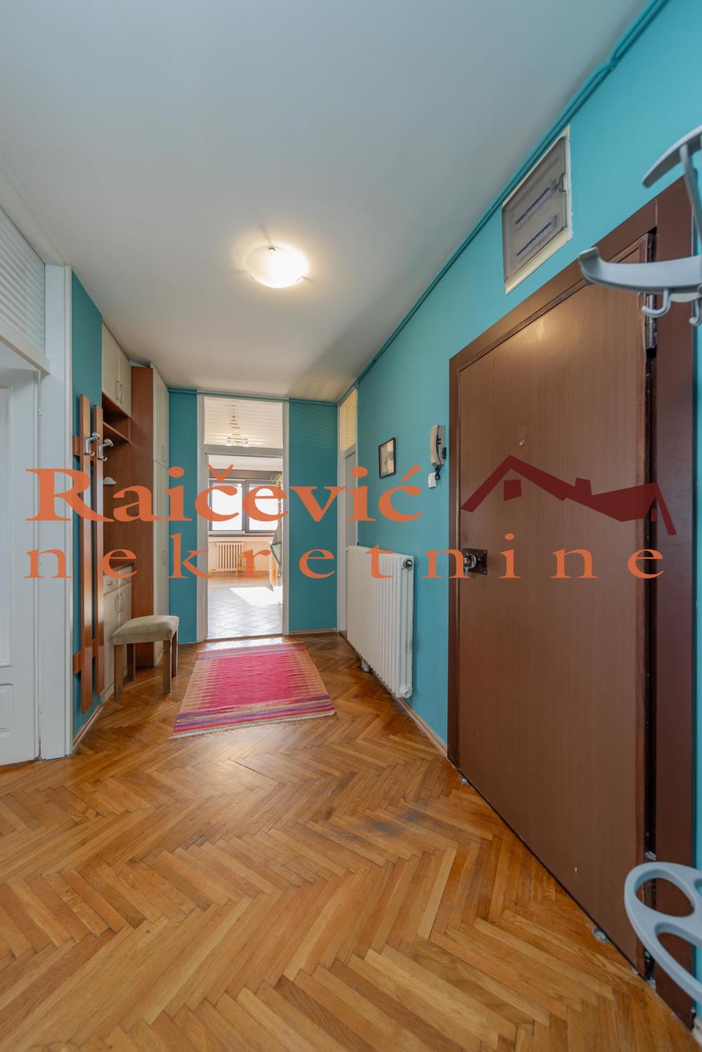 Stan na prodaju u Beogradu, Beograd (centar), trosoban, 108m2, cena 340000 evra