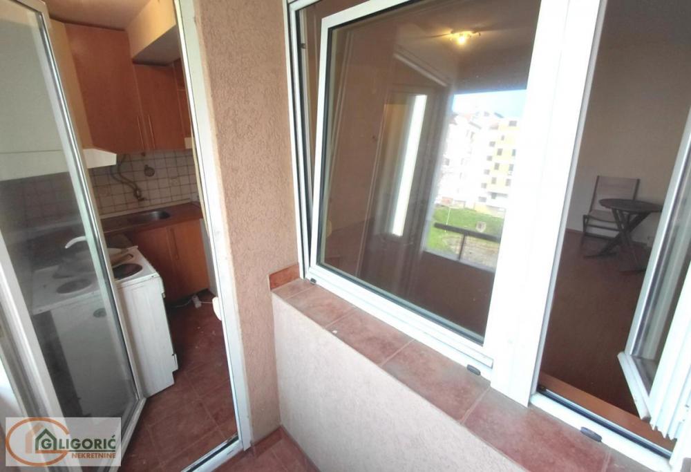 Stan na prodaju u Beogradu, Mirijevo, jednoiposoban, 40m2, cena 130000 evra