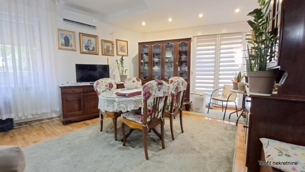 Stan na prodaju u Beogradu, Mirijevo, dvoiposoban, 53m2, cena 170000 evra