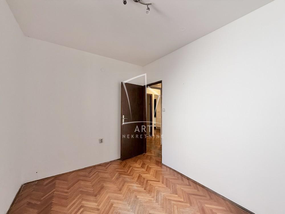 Stan na prodaju u Beogradu, Voždovac, 48m2, cena 284000 evra