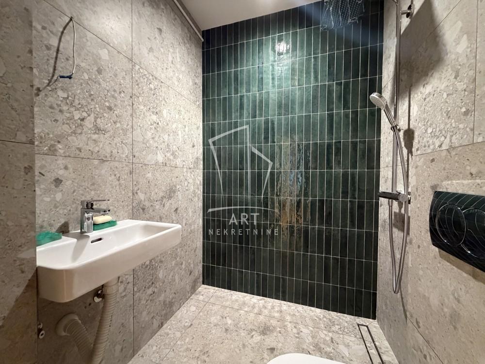 Stan na prodaju u Beogradu, Karaburma, dvosoban, 30m2, cena 146000 evra