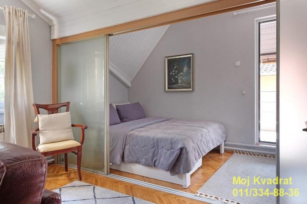Stan na prodaju u Beogradu, Zemun polje, cetvorosoban, 100m2, cena 169000 evra