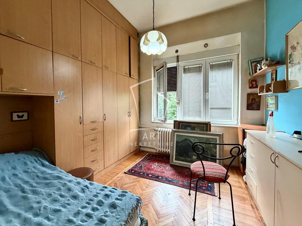 Stan na prodaju u Beogradu, Stari grad, cetvorosoban, 80m2, cena 500000 evra