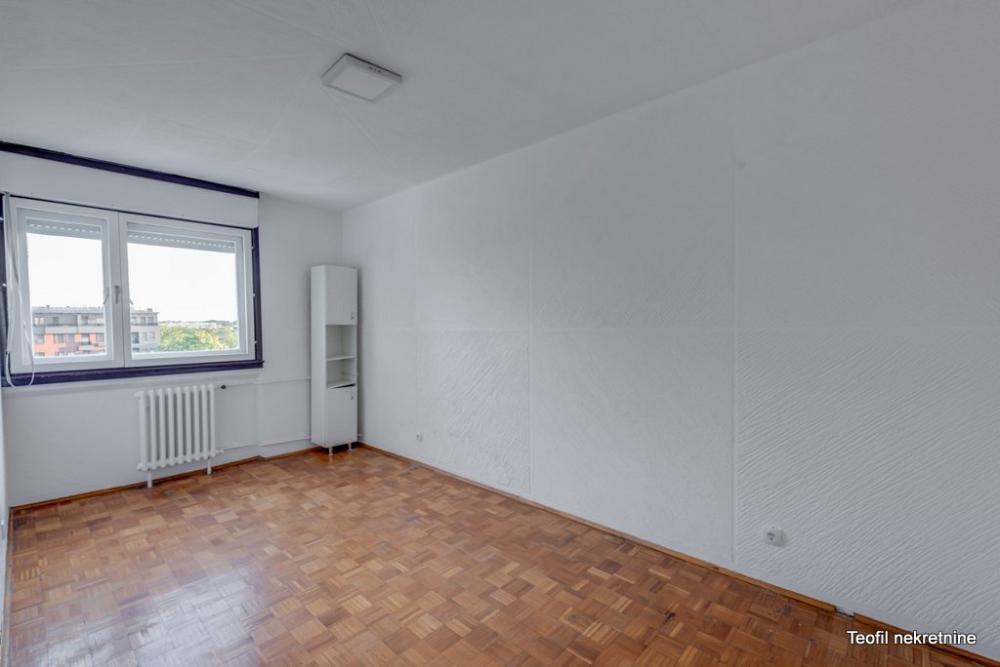 Stan na prodaju u Beogradu, Prvomajska, dvoiposoban, 56m2, cena 189000 evra