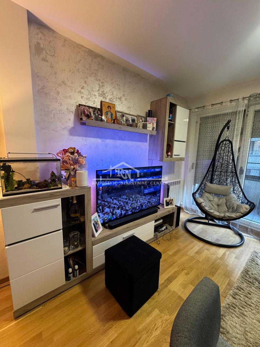 Stan na prodaju u Beogradu, Višnjička banja, jednoiposoban, 44m2, cena 149900 evra