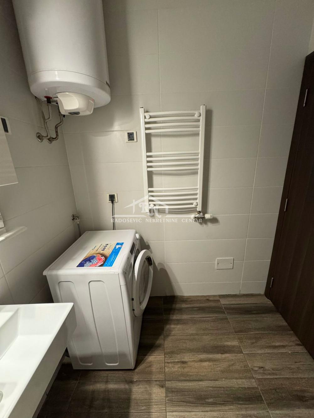Stan na prodaju u Beogradu, Višnjička banja, jednoiposoban, 44m2, cena 149900 evra
