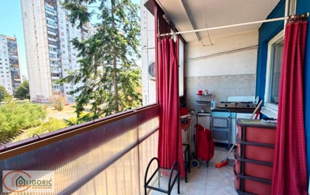 Stan na prodaju u Beogradu, Novi Beograd blok 62, dvosoban, 69m2, cena 220000 evra