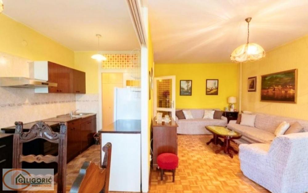 Stan na prodaju u Beogradu, Novi Beograd blok 62, dvosoban, 69m2, cena 220000 evra