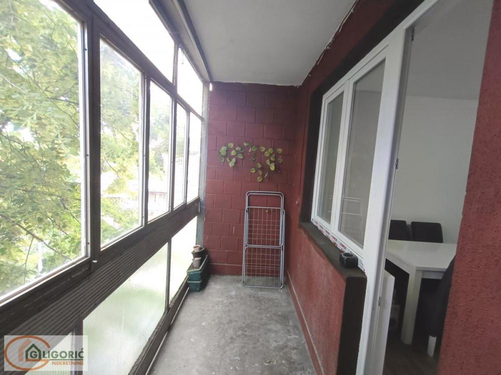 Stan na prodaju u Beogradu, Karaburma, dvosoban, 55m2, cena 157000 evra