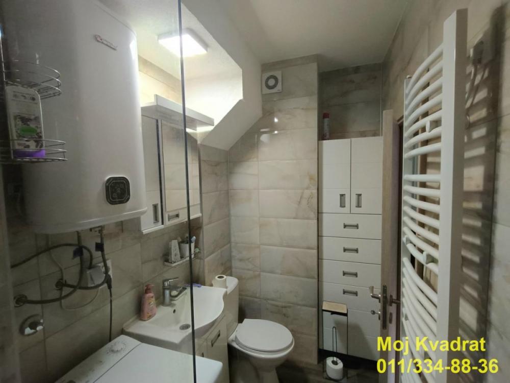 Stan na prodaju u Beogradu, Karaburma, dvosoban, 55m2, cena 157000 evra