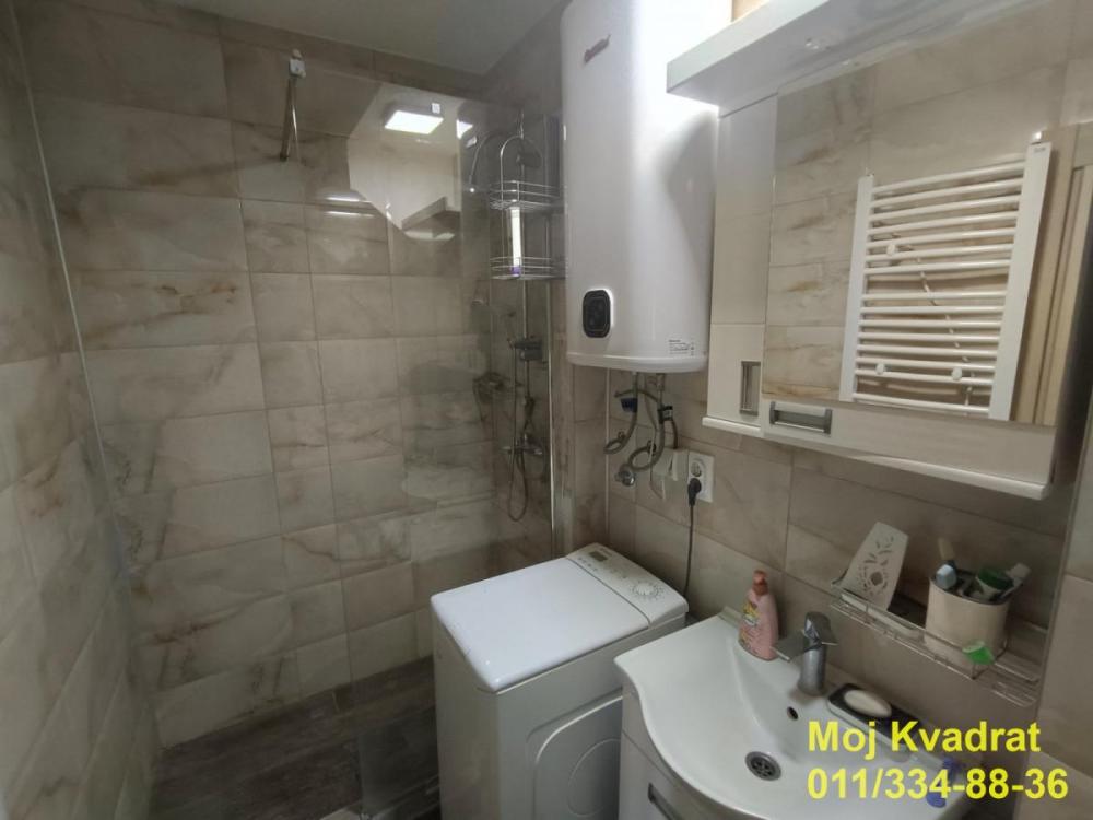 Stan na prodaju u Beogradu, Karaburma, dvosoban, 55m2, cena 157000 evra