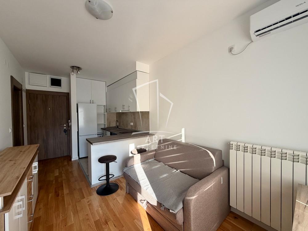 Stan na prodaju u Beogradu, Mirijevo, jednoiposoban, 29m2, cena 97000 evra