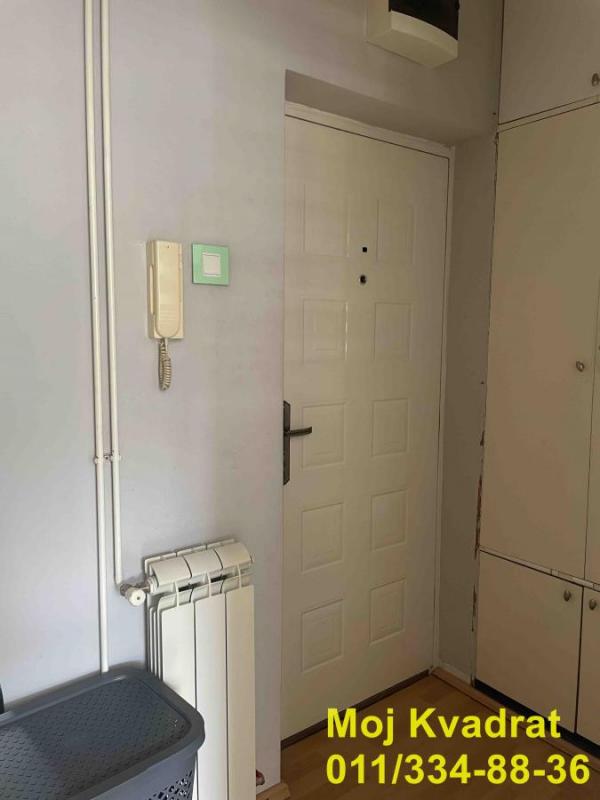 Stan na prodaju u Beogradu, Banovo brdo, jednoiposoban, 29m2, cena 128000 evra