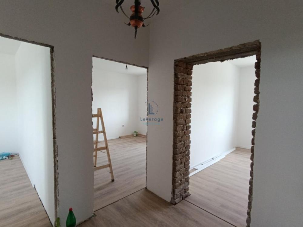 Stan na prodaju u Beogradu, trosoban, 66m2, cena 108900 evra