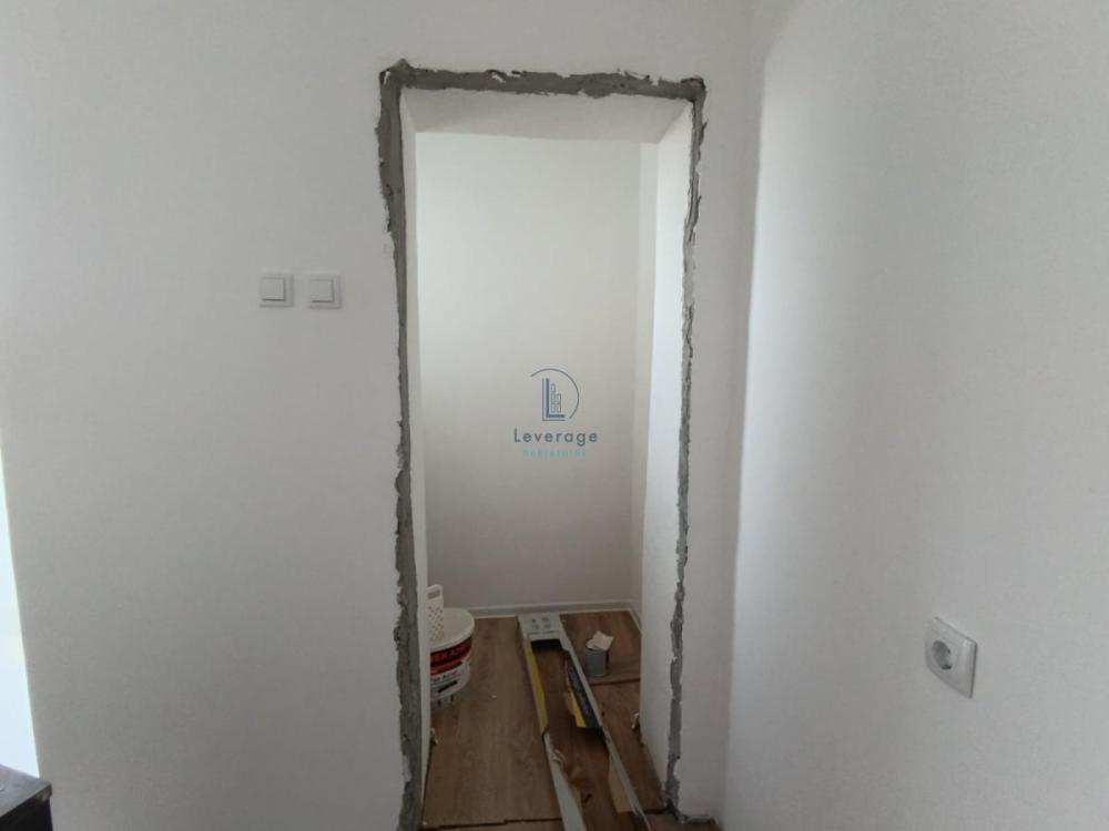 Stan na prodaju u Beogradu, trosoban, 66m2, cena 108900 evra