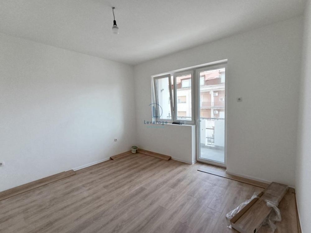 Stan na prodaju u Beogradu, trosoban, 66m2, cena 108900 evra