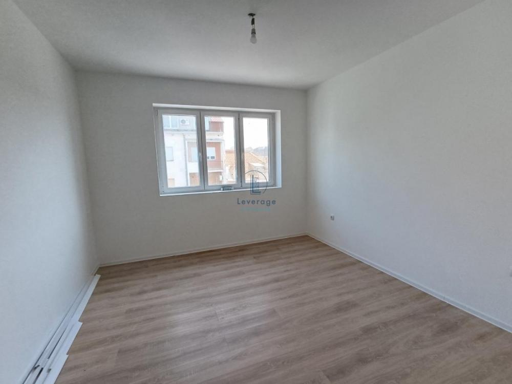 Stan na prodaju u Beogradu, trosoban, 66m2, cena 108900 evra