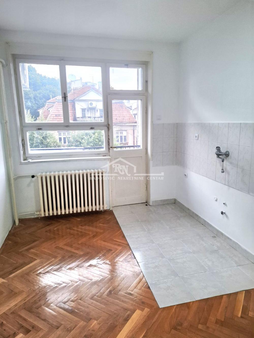 Stan na prodaju u Beogradu, Vračar, dvosoban, 58m2, cena 279000 evra