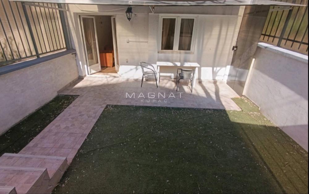 Stan na prodaju u Beogradu, Olimp, dvosoban, 61m2, cena 143000 evra