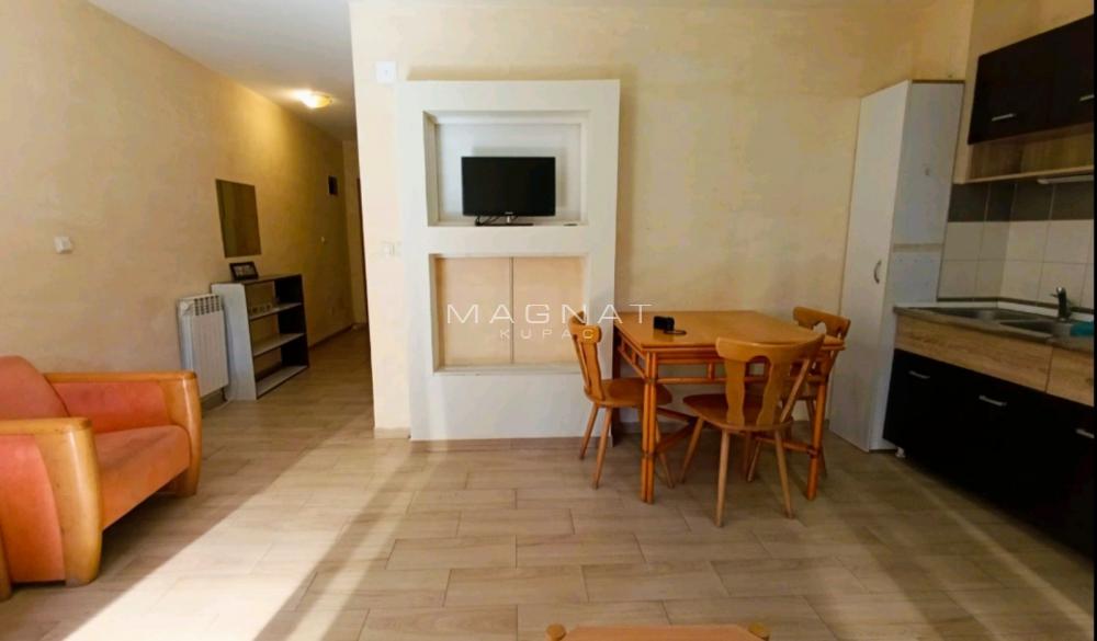 Stan na prodaju u Beogradu, Olimp, dvosoban, 61m2, cena 143000 evra