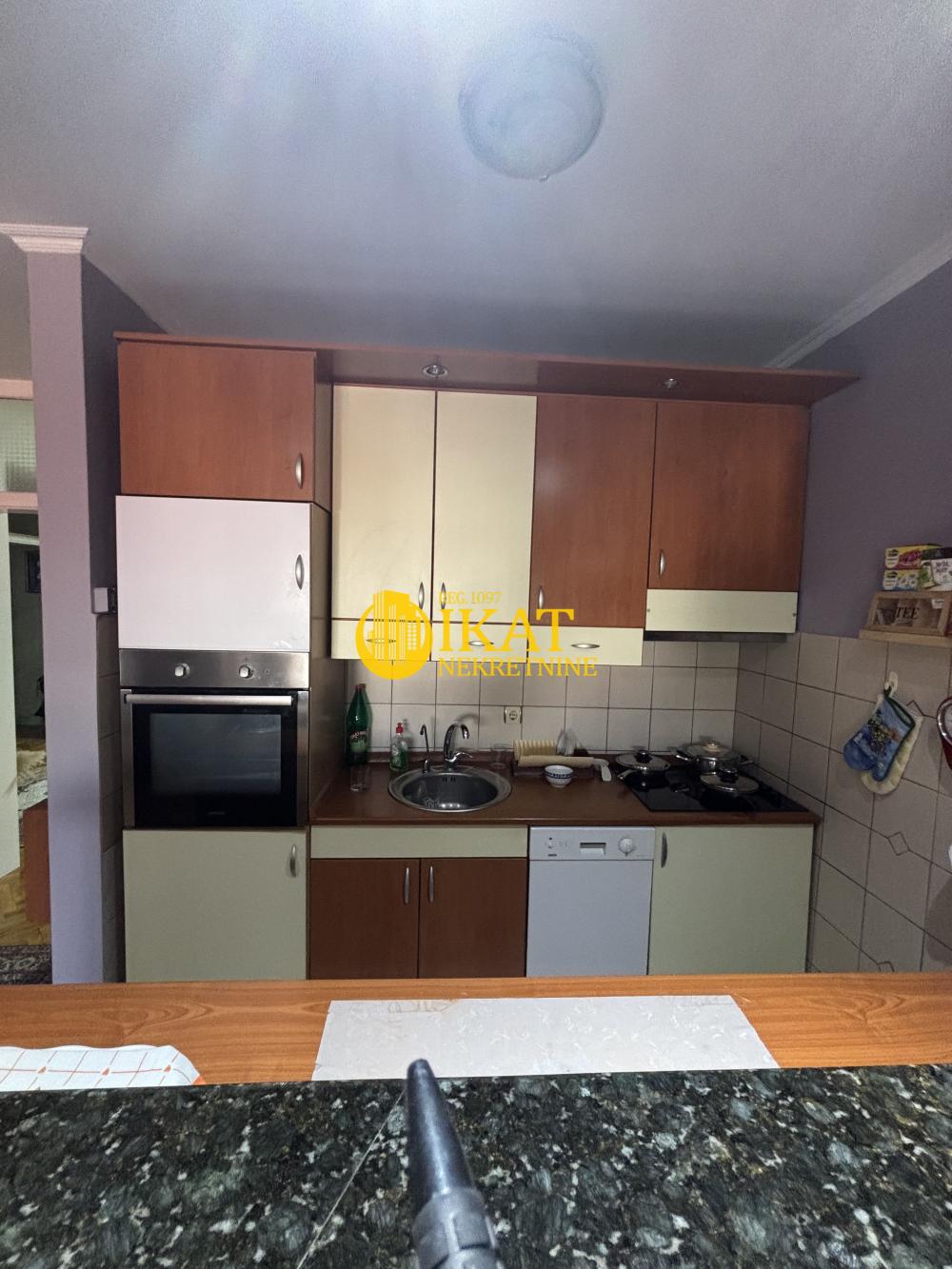 Stan na prodaju u Beogradu, Zemun, troiposoban, 112m2, cena 340000 evra