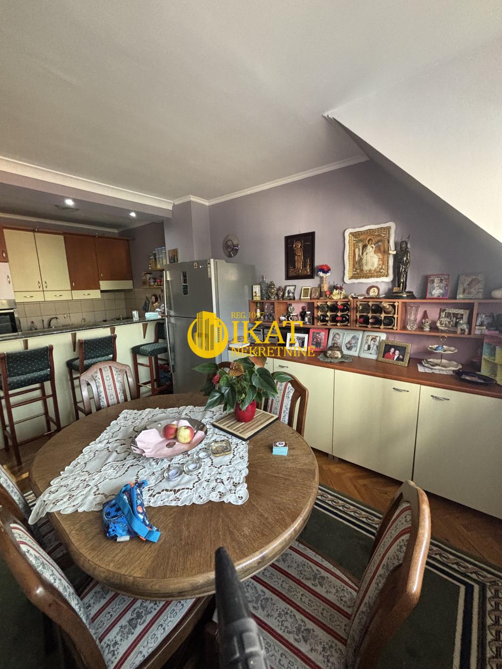 Stan na prodaju u Beogradu, Zemun, troiposoban, 112m2, cena 340000 evra