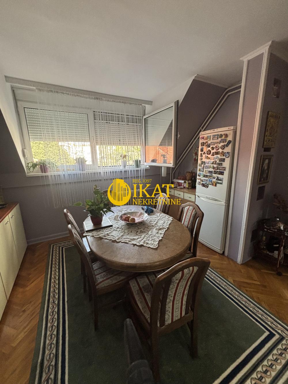 Stan na prodaju u Beogradu, Zemun, troiposoban, 112m2, cena 340000 evra