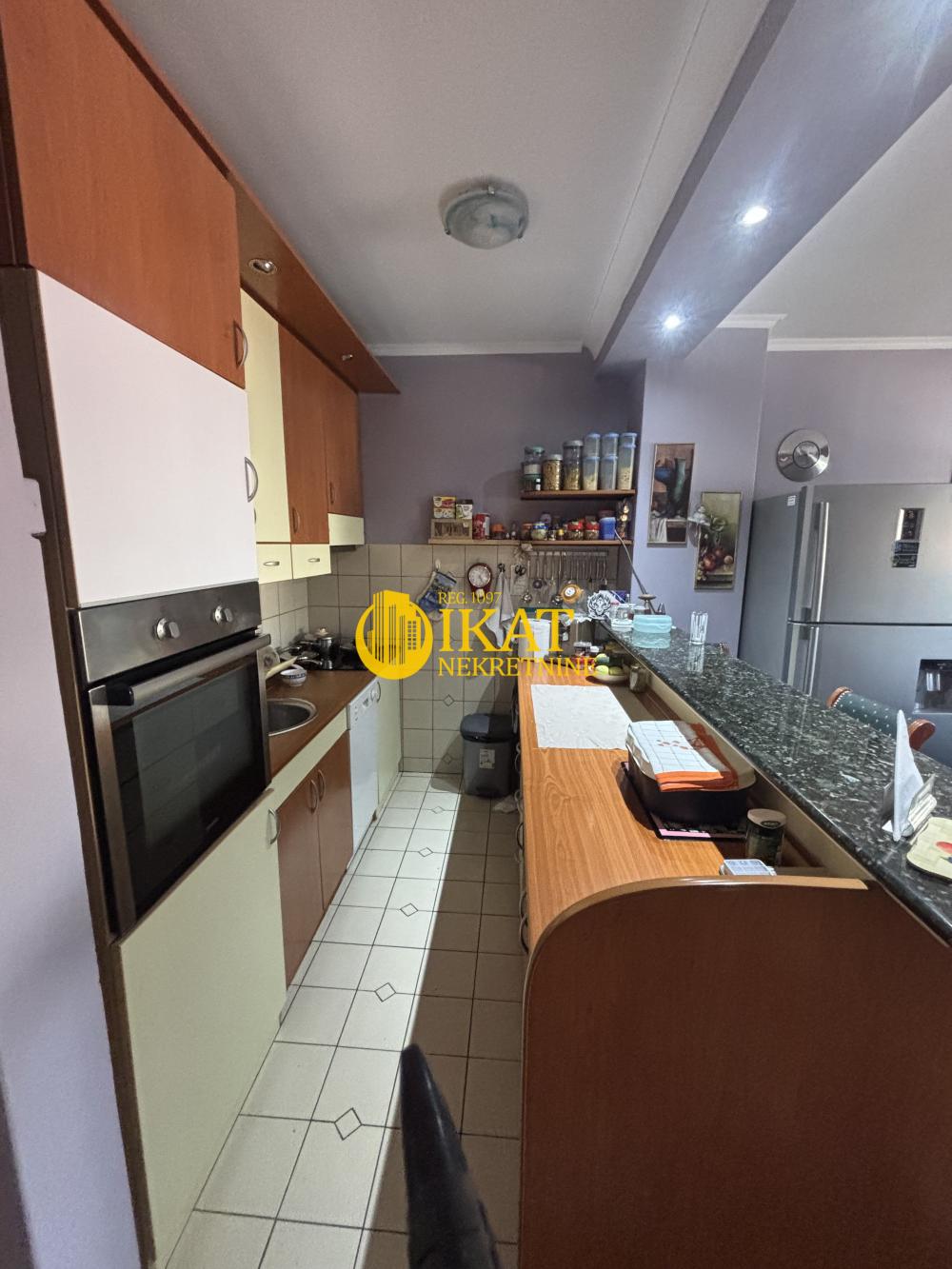 Stan na prodaju u Beogradu, Zemun, troiposoban, 112m2, cena 340000 evra