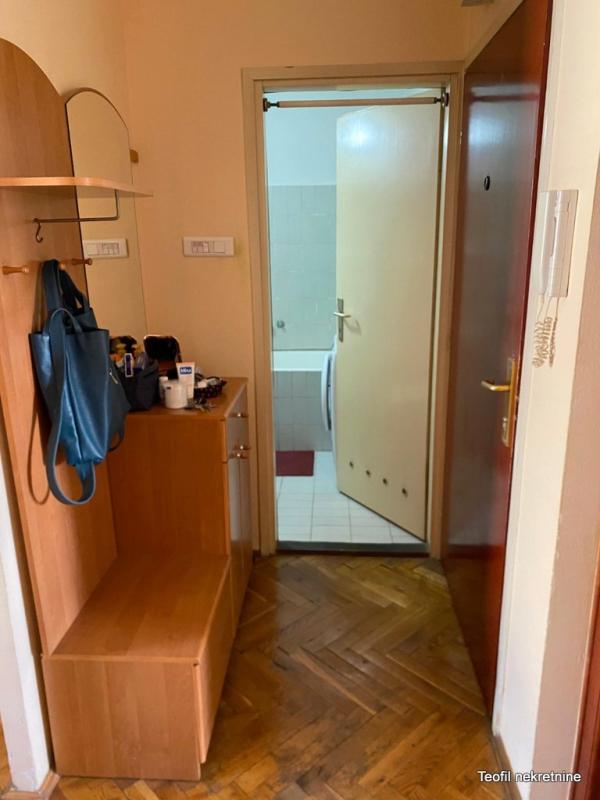 Stan na prodaju u Beogradu, Dorćol, cetvorosoban, 84m2, cena 349900 evra