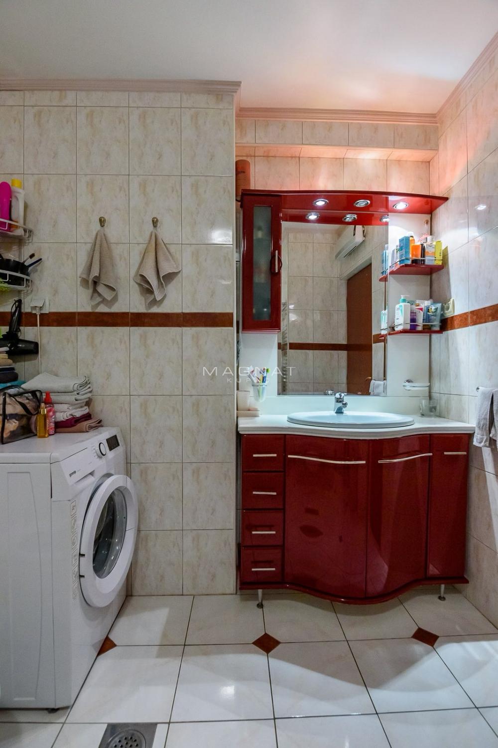 Stan na prodaju u Beogradu, Stari grad, cetvorosoban, 105m2, cena 395000 evra