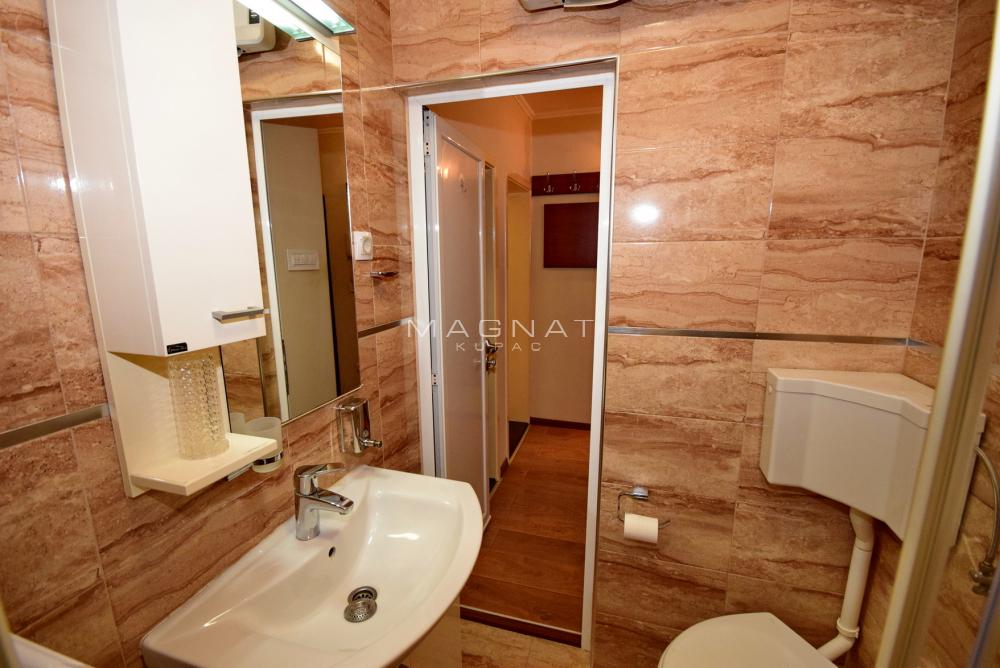 Stan na prodaju u Beogradu, Stari grad, dvosoban, 65m2, cena 299000 evra