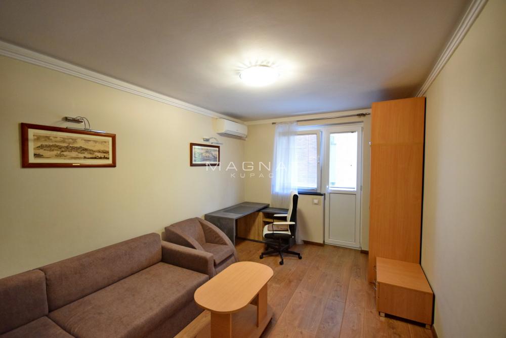 Stan na prodaju u Beogradu, Stari grad, dvosoban, 65m2, cena 299000 evra