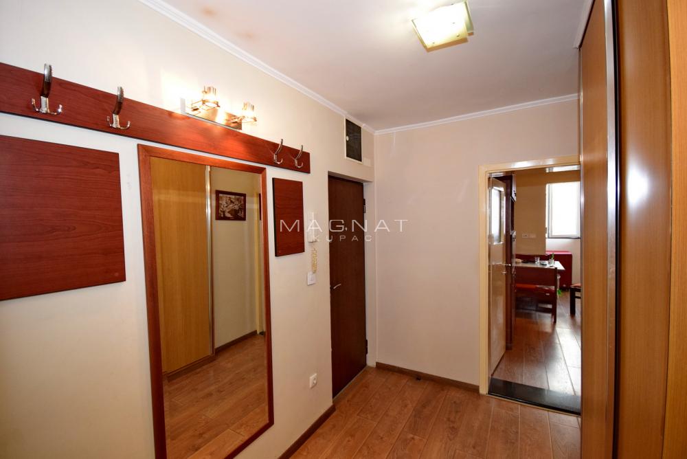 Stan na prodaju u Beogradu, Stari grad, dvosoban, 65m2, cena 299000 evra