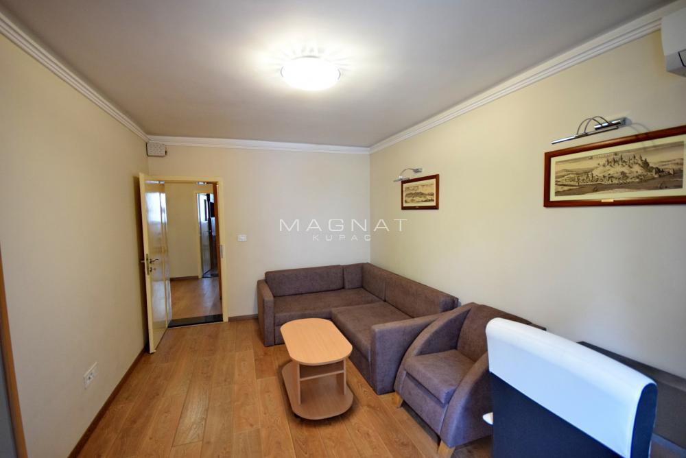 Stan na prodaju u Beogradu, Stari grad, dvosoban, 65m2, cena 299000 evra