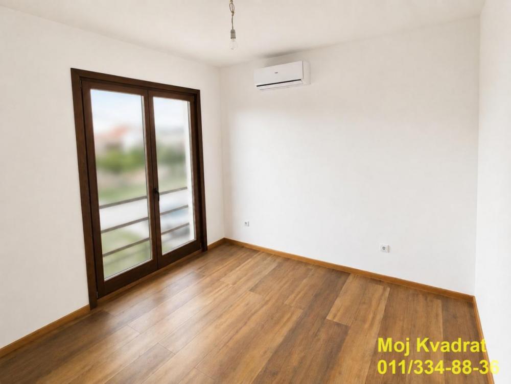 Stan na prodaju u Beogradu, Borča, cetvorosoban, 86m2, cena 180000 evra