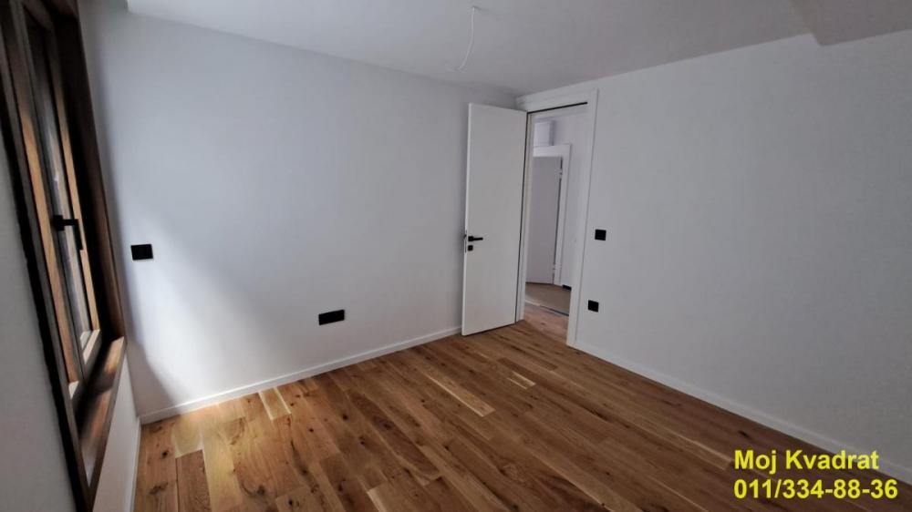Stan na prodaju u Beogradu, Voždovac, trosoban, 71m2, cena 234894 evra