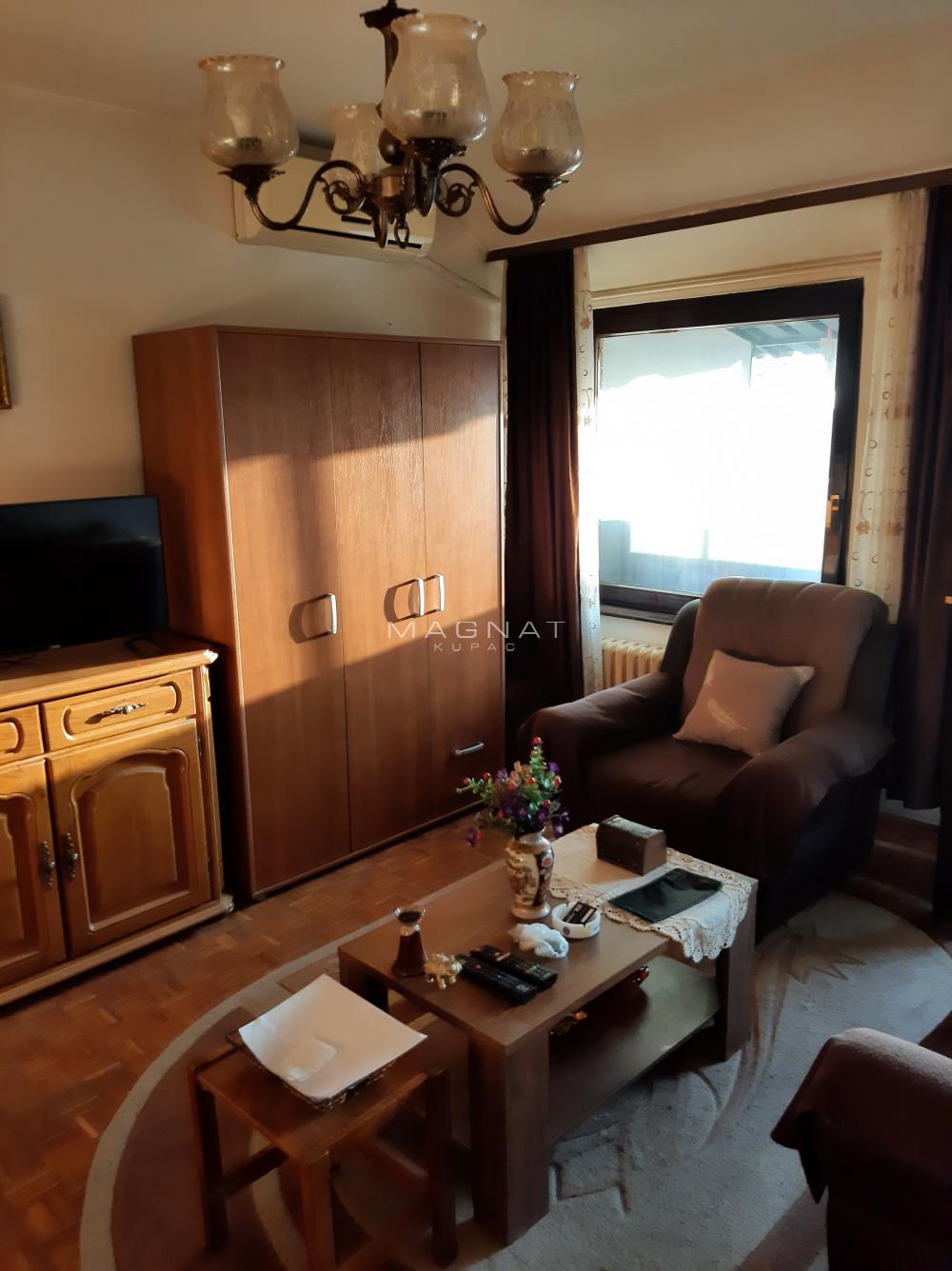 Stan na prodaju u Beogradu, Čukarica, jednosoban, 40m2, cena 155000 evra