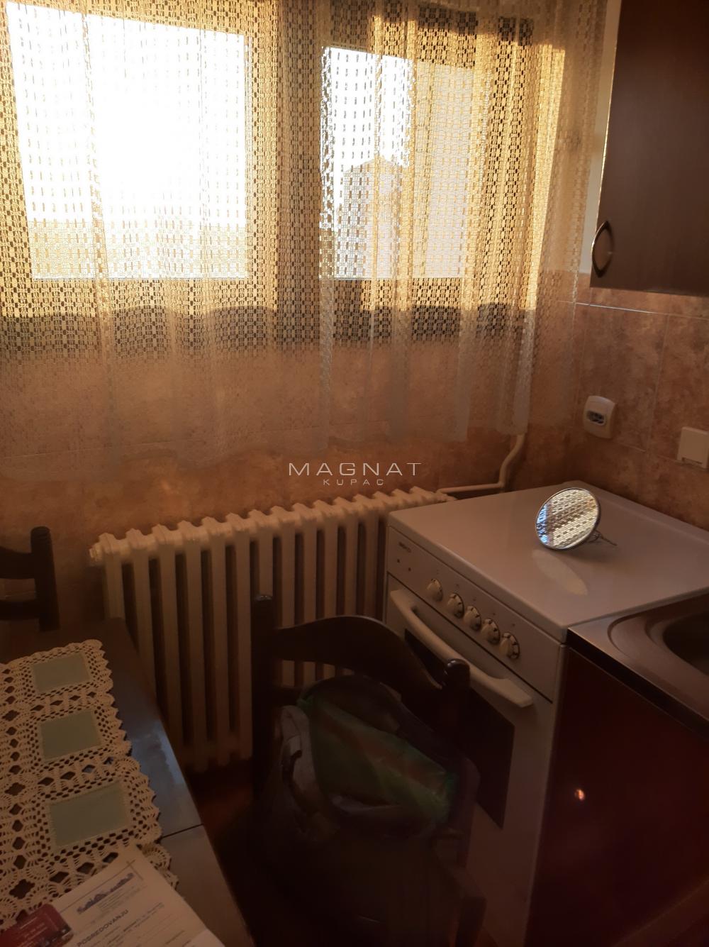 Stan na prodaju u Beogradu, Čukarica, jednosoban, 40m2, cena 155000 evra