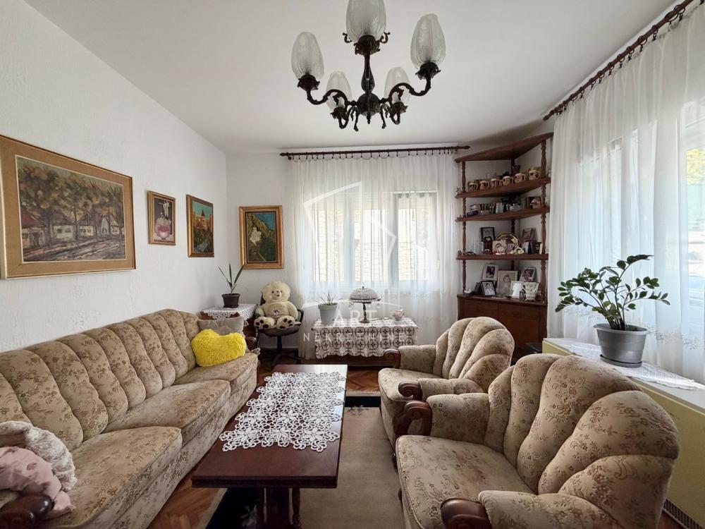 Stan na prodaju u Beogradu, Senjak, dvosoban, 67m2, cena 290000 evra