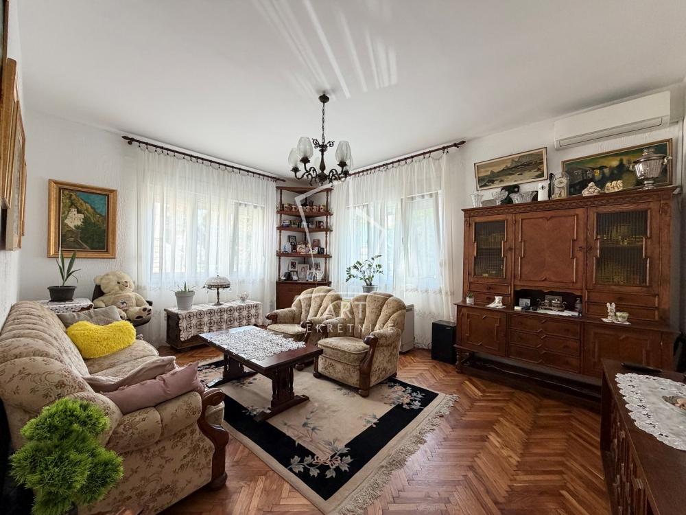 Stan na prodaju u Beogradu, Senjak, dvosoban, 67m2, cena 290000 evra