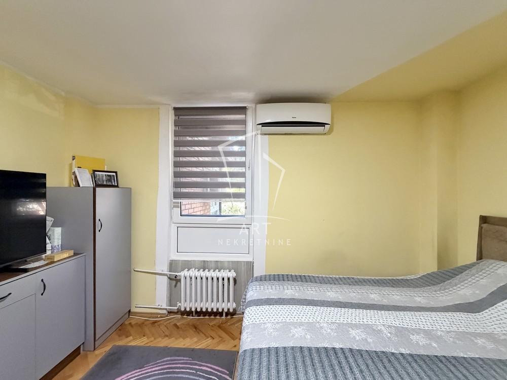 Stan na prodaju u Beogradu, Nova Galenika, dvosoban, 65m2, cena 190000 evra