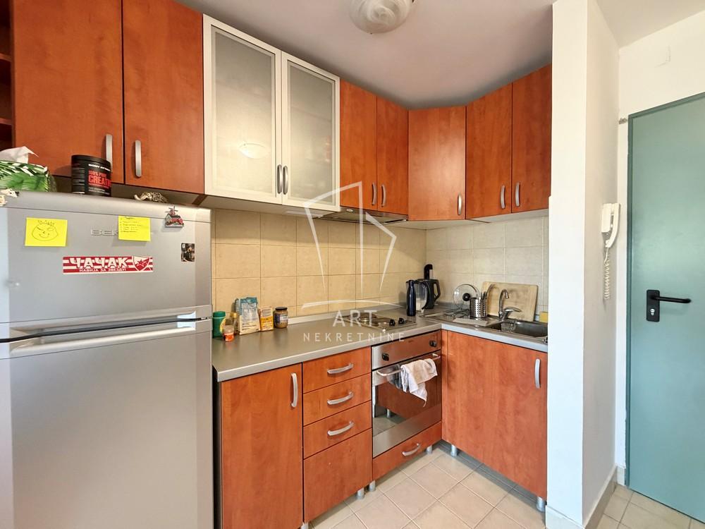 Stan na prodaju u Beogradu, Novi Beograd blok 45 (TC Enjub), 29m2, cena 148000 evra
