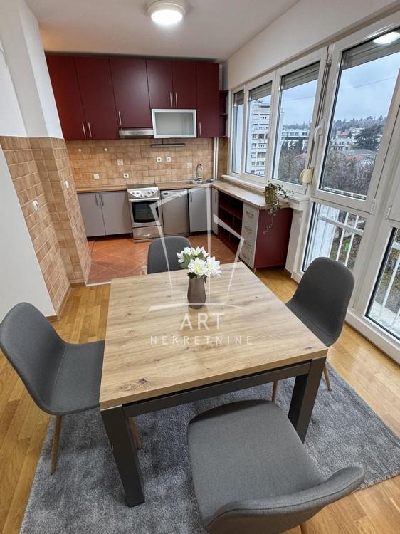 Stan na prodaju u Beogradu, Dedinje, dvoiposoban, 64m2, cena 249600 evra